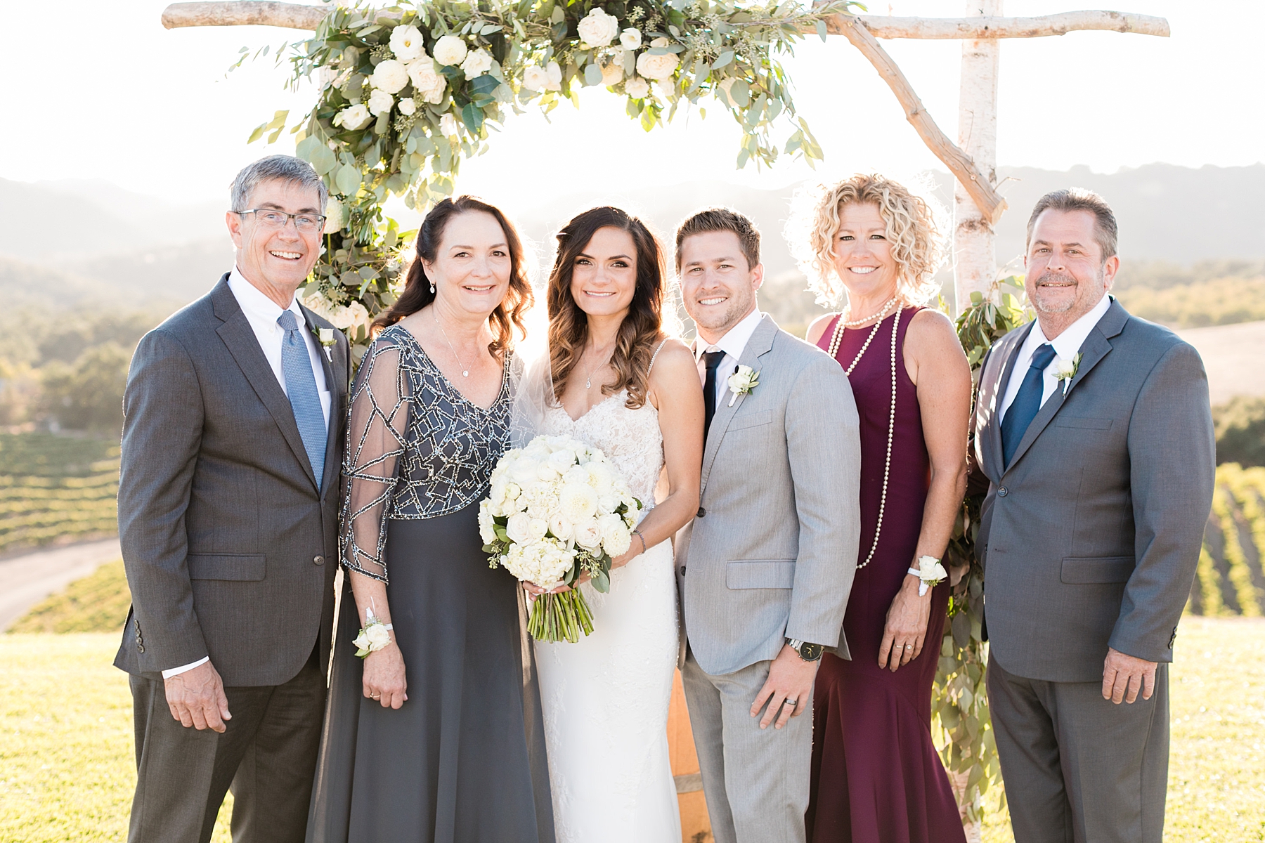 Four steps to help make the family portraits on your wedding day go smoothly