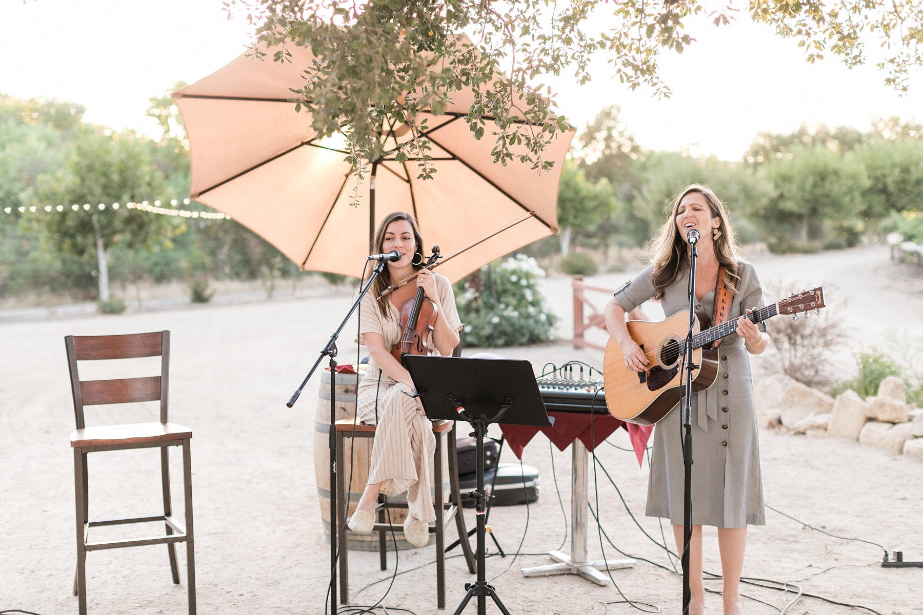 HIlary and Kate music at Intimate Cass Winery wedding